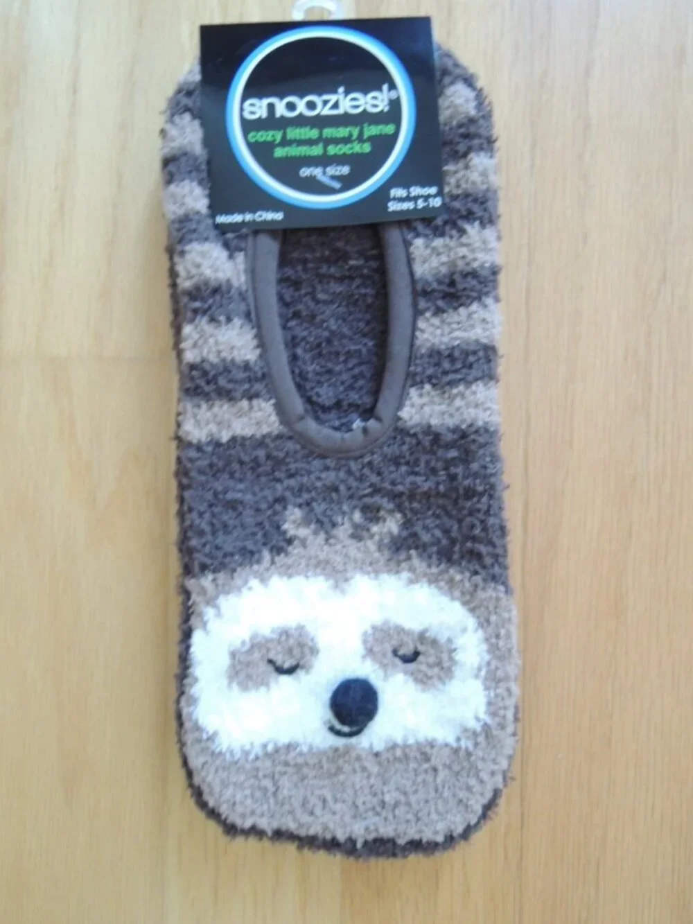 SNOOZIES Sloth Slipper Socks Cozy Mary Jane Animal Socks 1 Size Fits Shoes 5-10